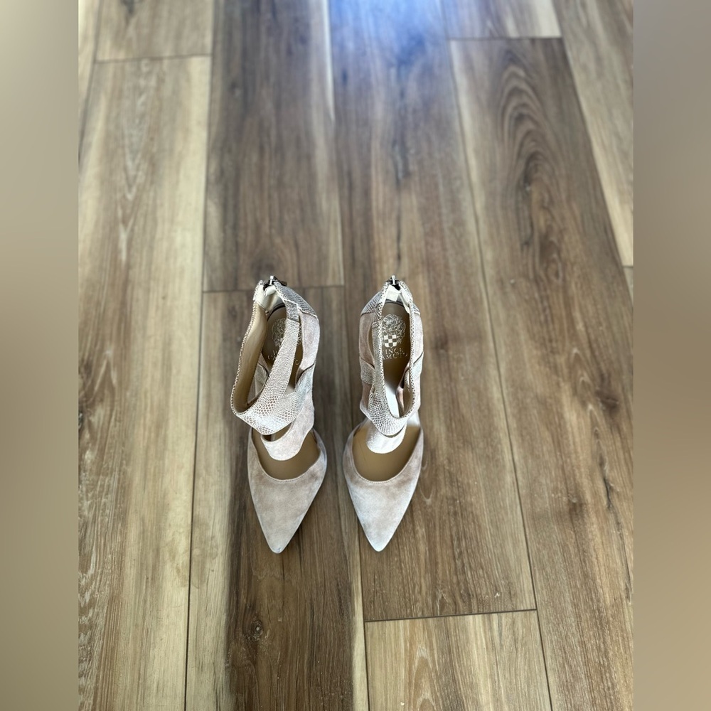 Vince Camuto womens Cecie heels women’s size 9.5M - Picture 2 of 4